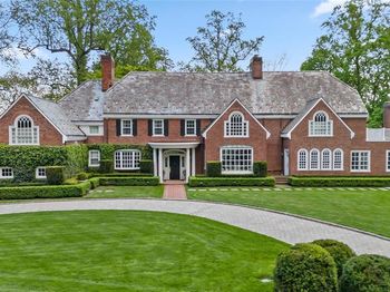 8 Boxwood Lane