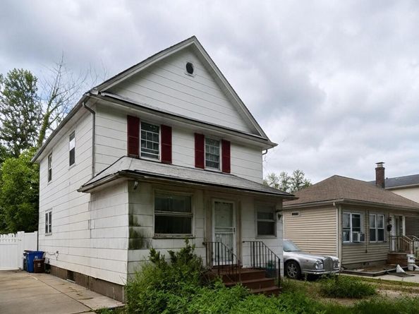 9322 215th Street, Queens Village NY 11428