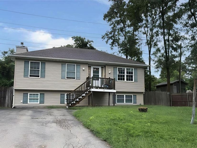77 Prince Road, Rocky Point NY 11778