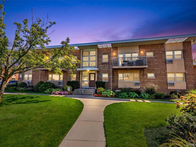 4 Rose Street Building 2, Unit C1, Oceanside NY 11572
