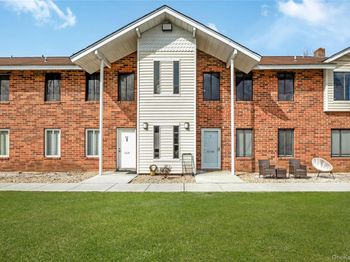 8 Cheyenne Court