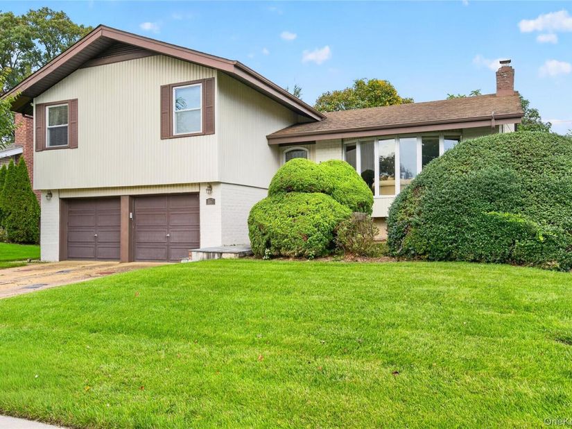 167 Maytime Drive, Jericho NY 11753
