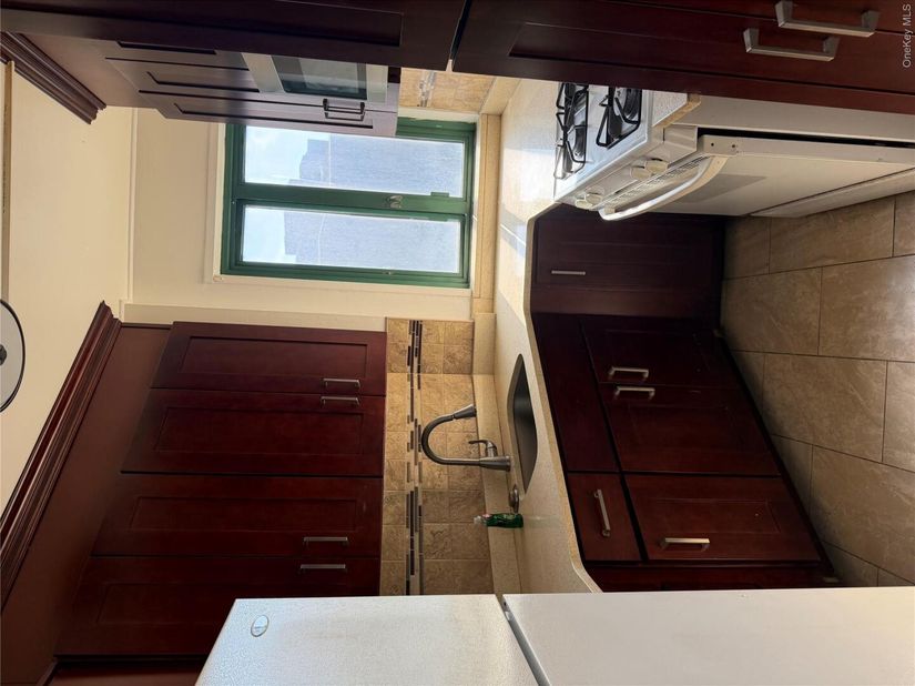 1514 Metropolitan Avenue 6E, Bronx NY 10462