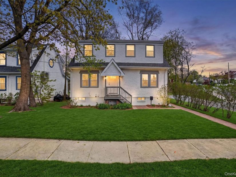 903 Howard Avenue, Mamaroneck NY 10543