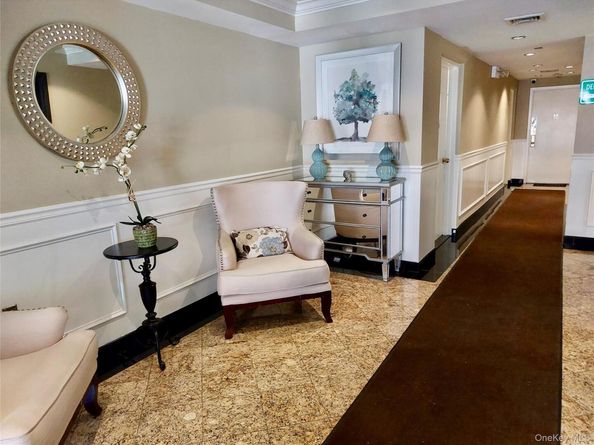 14116 84th Drive 1C, Briarwood NY 11435