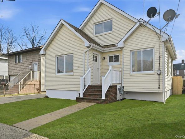 160 Argyle Avenue, Uniondale NY 11553