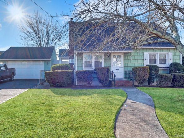 64 Nill Street, West Babylon NY 11704