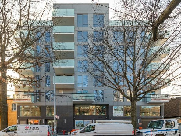 136-80 41st Avenue 6H, Flushing NY 11355