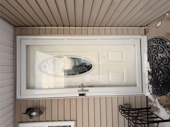 2712 Schleigel Boulevard, Amityville NY 11701