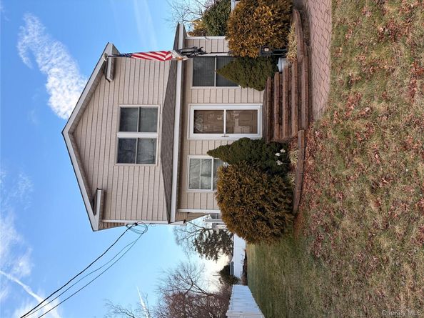 104 Hawthorne Avenue, West Babylon NY 11704
