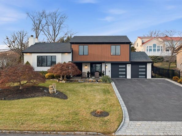 76 Kensington Oval, New Rochelle NY 10805