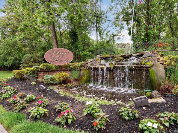8 Dogwood Court 8, Selden NY 11784