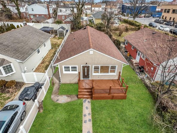 27 Sewell Street, Hempstead NY 11550