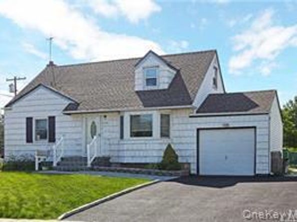 1768 Lenox Avenue, East Meadow NY 11554