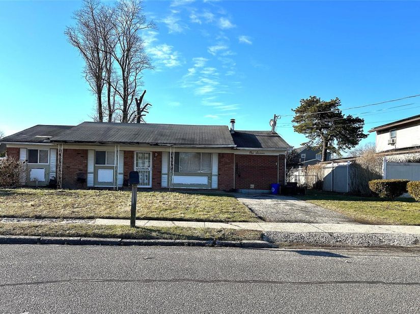 116 Madison Avenue, Amityville NY 11701