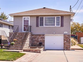 3363 Lawrence Avenue