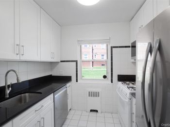 196-35 Dunton Ave Hollis