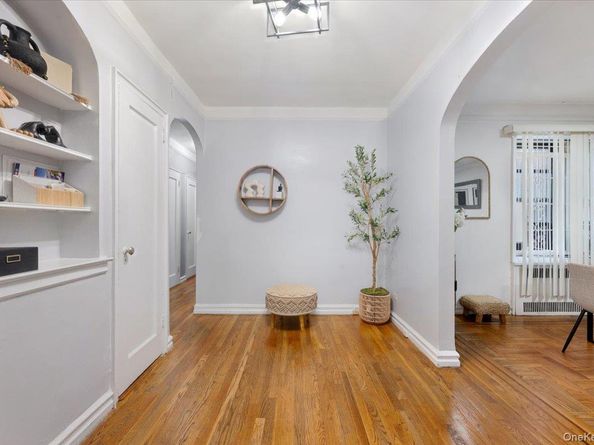 43-01 46th Street 2A, Sunnyside NY 11104