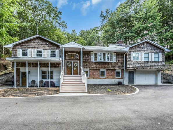 334 Bread and Cheese Hollow Road, Northport NY 11768