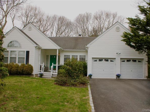5 Wood Hollow Drive, Westhampton NY 11977