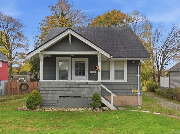 7 Cheshire Street, Huntington Station NY 11746