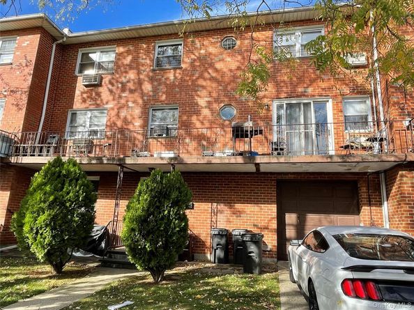 8808 Ransom Street, Queens Village NY 11427