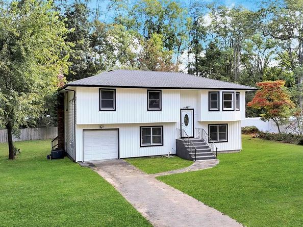 37 Cedar Branch Street, Middle Island NY 11953