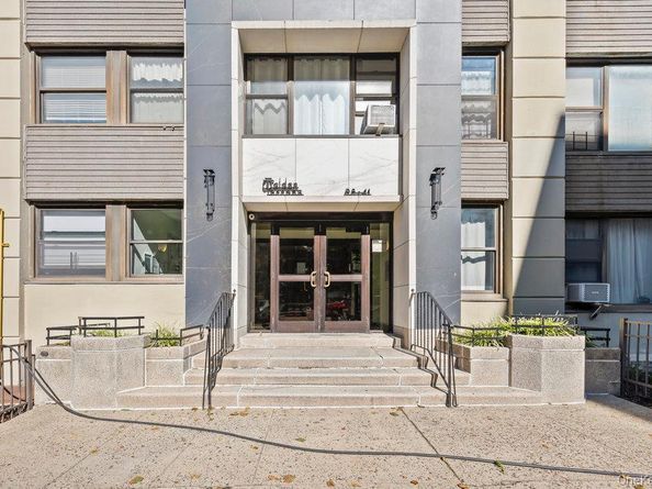 98-41 64th Road 4E, Rego Park NY 11374