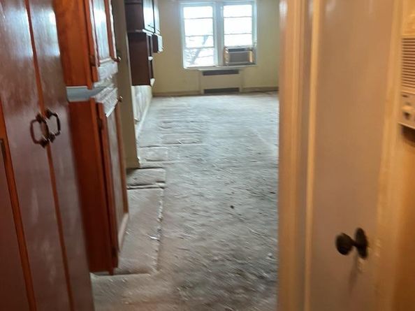 15 Gaynor Avenue 2H, Manhasset NY 11030