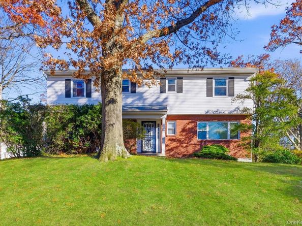 1 Hillcrest Road, Port Washington NY 11050