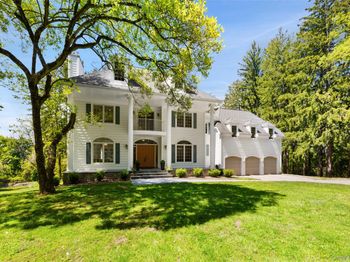 1320 N Albany Post Road