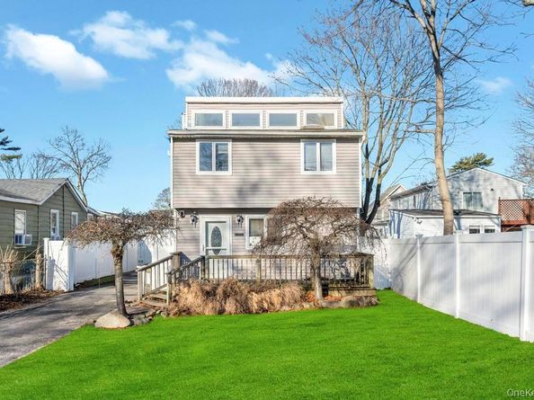 80 Parkway Boulevard, Ronkonkoma NY 11779