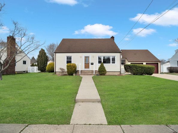 77 Spencer Street, Farmingdale NY 11735