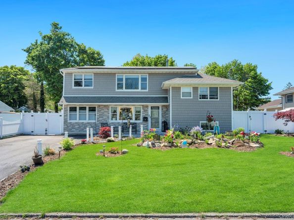 33 Wiltshire Drive, Commack NY 11725
