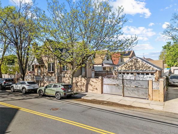 8042 168th Street, Fresh Meadows NY 11432