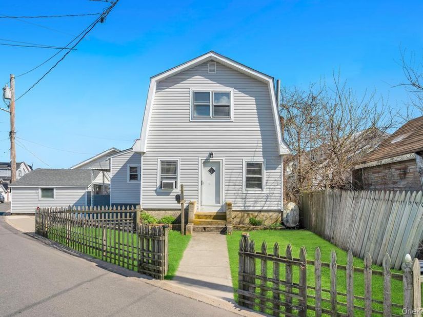 64 West Avenue, Lawrence NY 11559