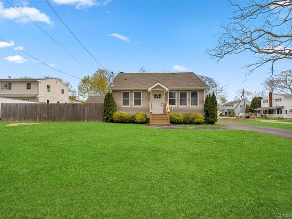 3 Ocean Avenue, Mastic NY 11950