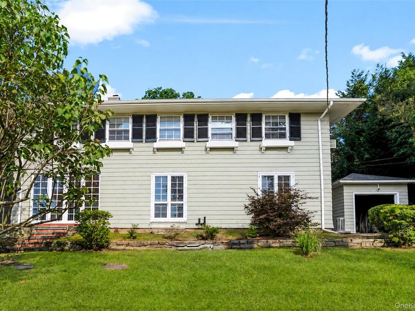 11 Wyndham Road, Scarsdale NY 10583