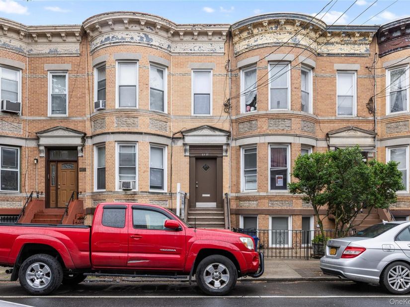 60-77 69th Avenue, Ridgewood NY 11385