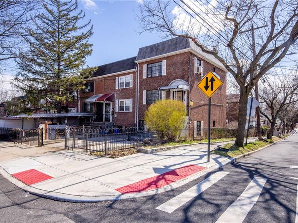 1774 Pitman Avenue, Bronx NY 10466