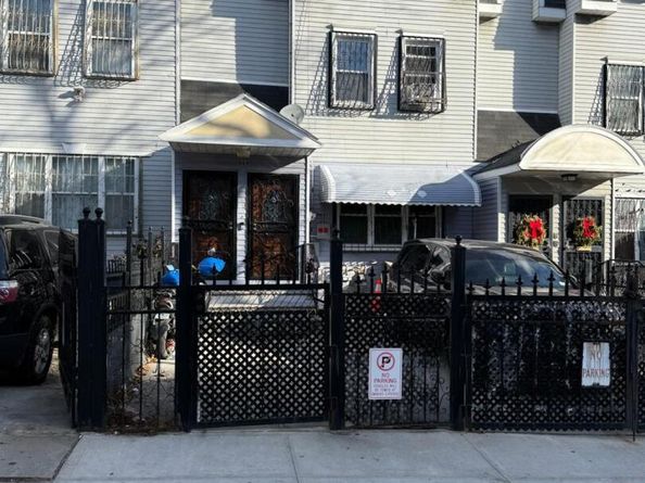 969 E 179th Street, Bronx NY 10460