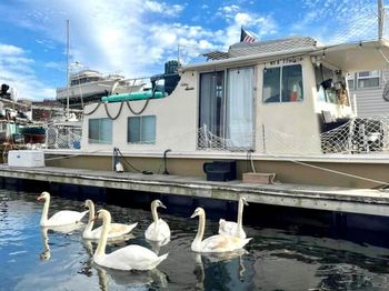 360 Beach 59th Street