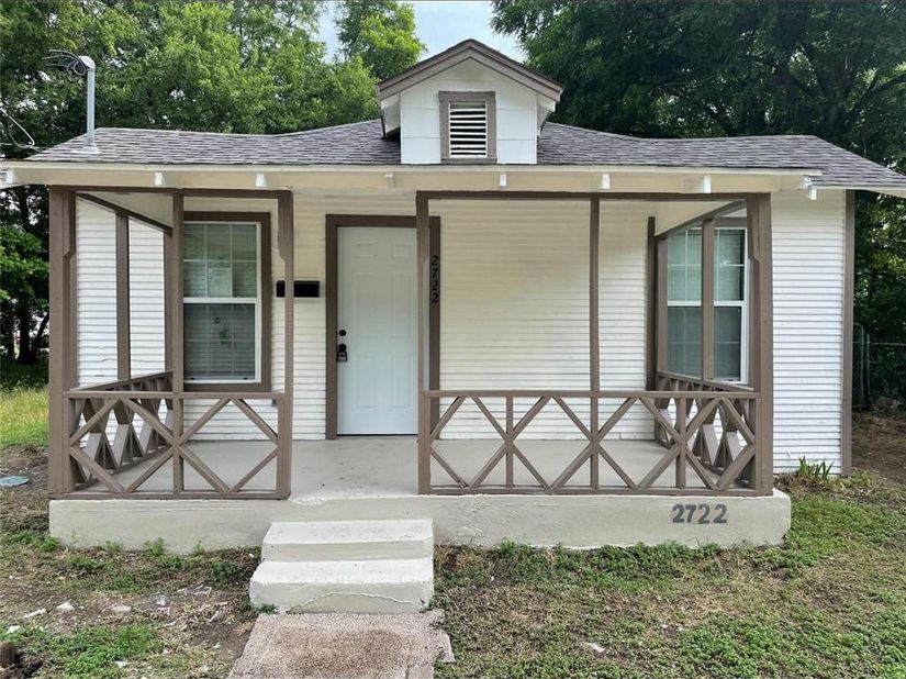2722  Hector Street , Dallas Texas 75210