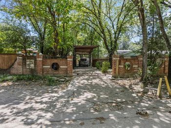 1152  Elva Warren Street 