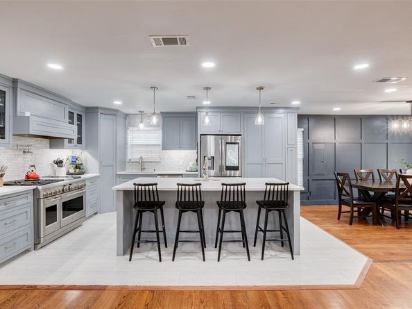 718  Owensons Drive , Dallas Texas 75224