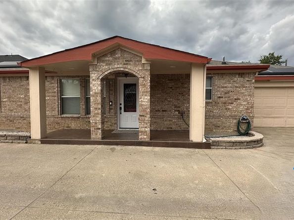 13731  Biggs Street , Dallas Texas 75253