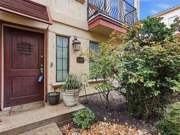 1020  Pavillion Street , Dallas Texas 75204
