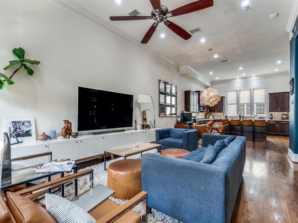 2171  Helsminster Drive , Dallas Texas 75201