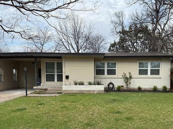 2439  Maverick Avenue 