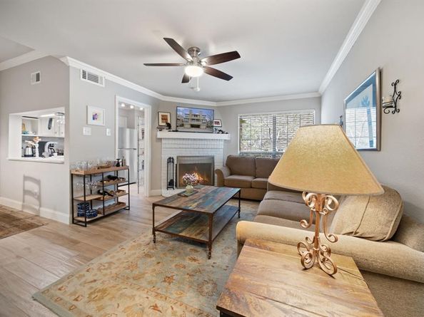 5200  Martel Avenue  13C, Dallas Texas 75206